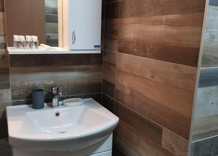 Tarska Svitanja Mitrovac